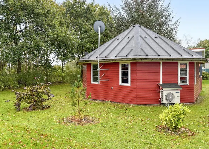 Holiday home Gorgeous In With Wifi Hovborg